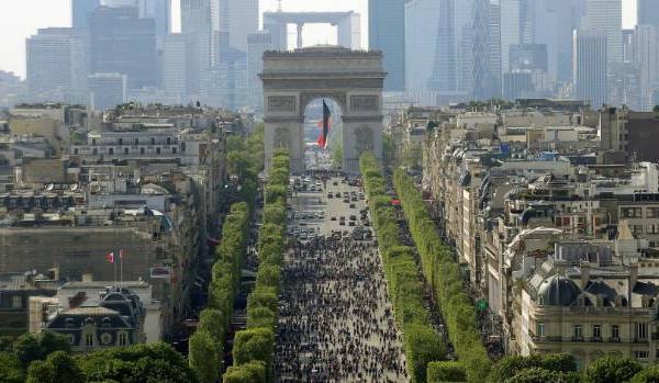 Champs-Elysées